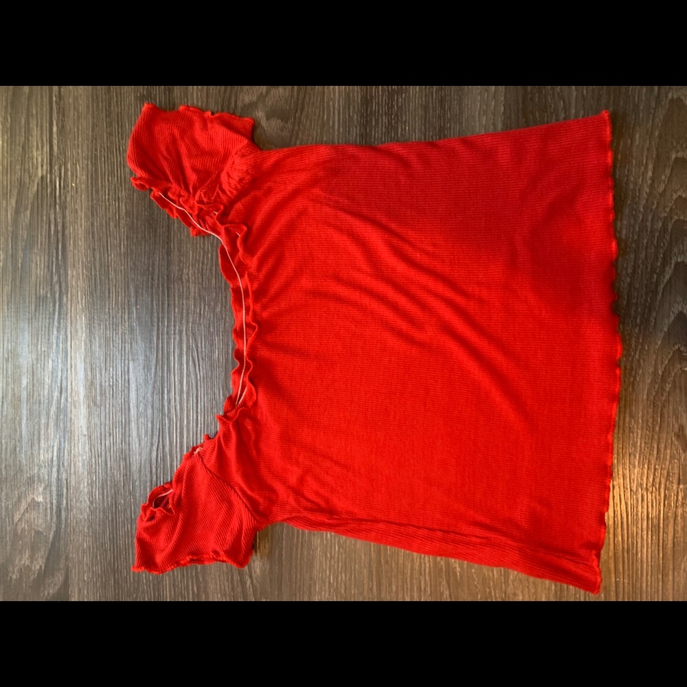 Red off the shoulder ruffle crop top